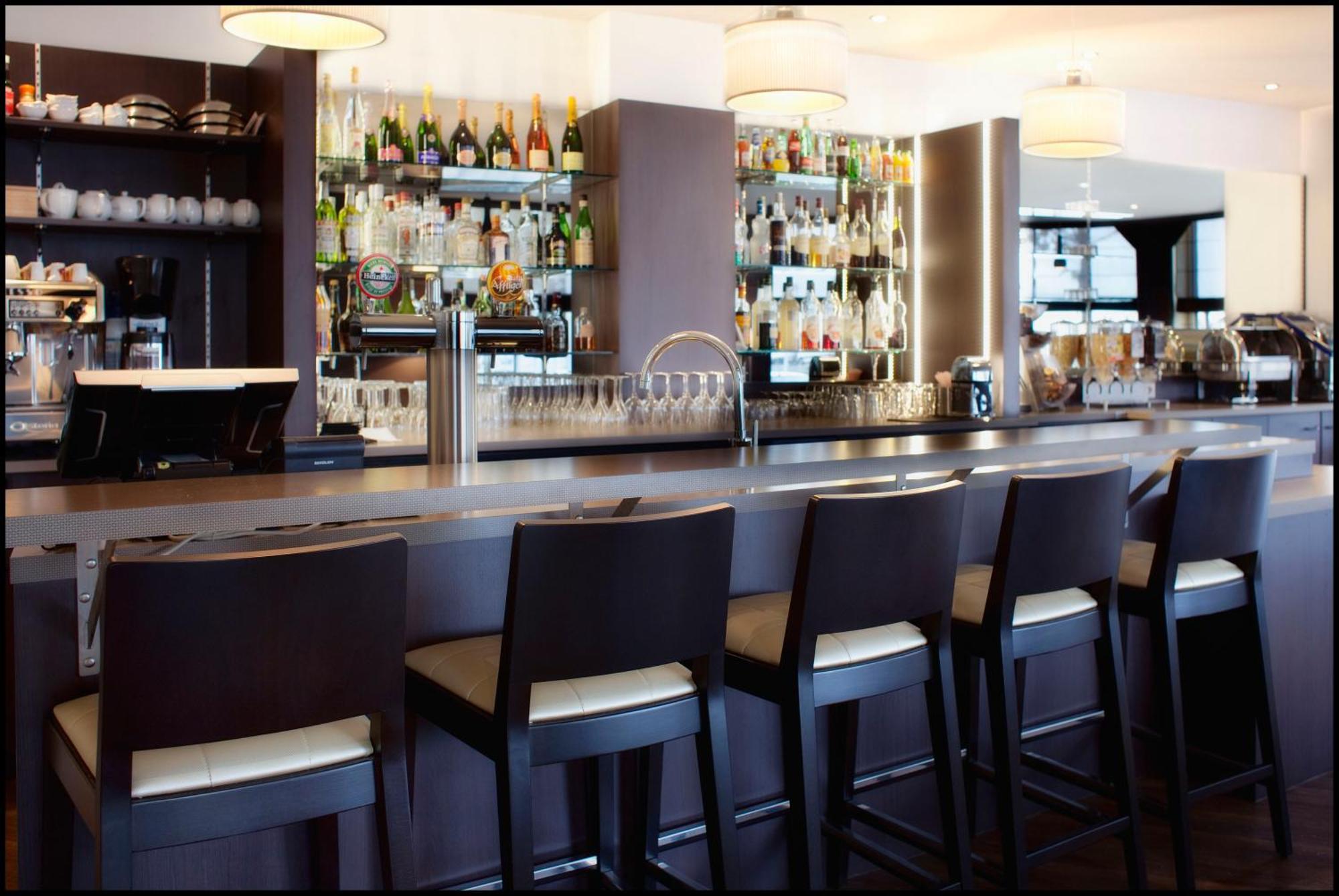 Hotel Le Berry Saint-Nazaire Екстериор снимка