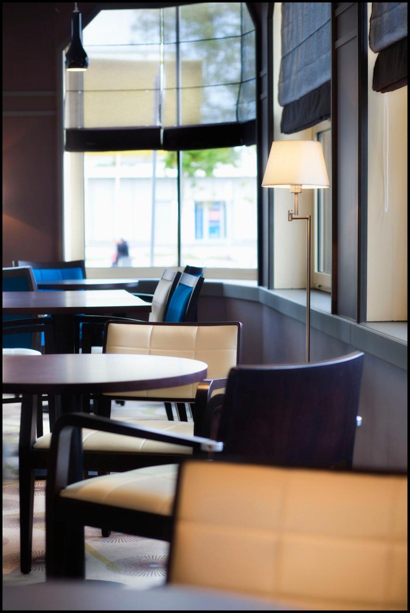 Hotel Le Berry Saint-Nazaire Екстериор снимка