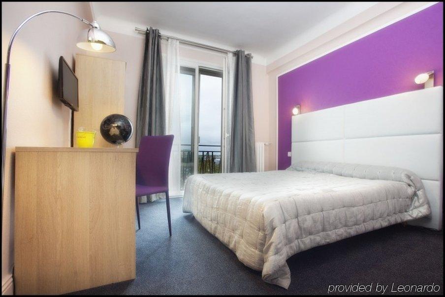 Hotel Le Berry Saint-Nazaire Екстериор снимка