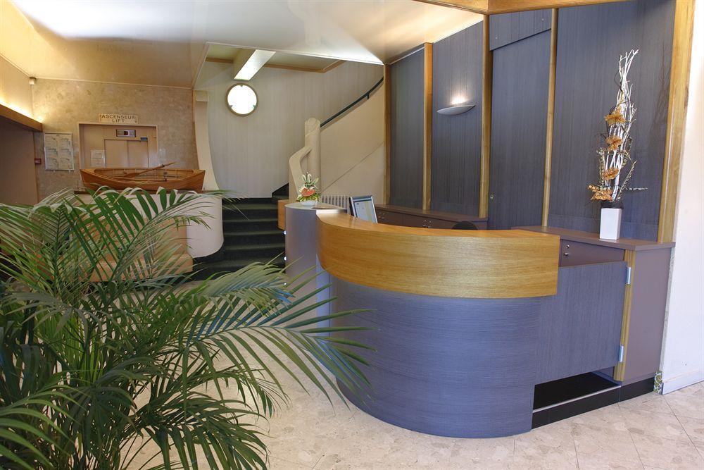 Hotel Le Berry Saint-Nazaire Екстериор снимка