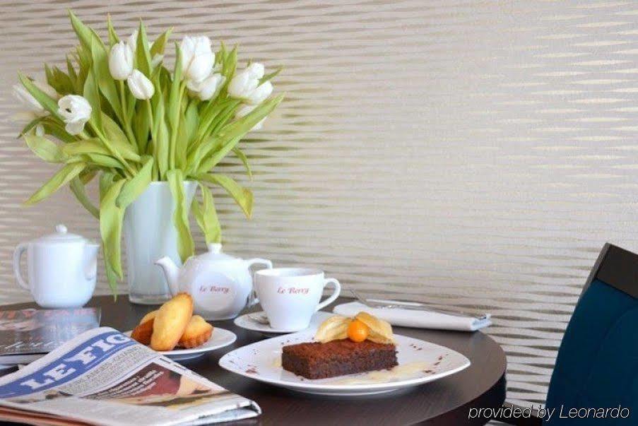 Hotel Le Berry Saint-Nazaire Екстериор снимка
